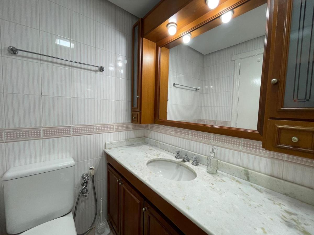 A 100m Da Rua Coberta Apartamento