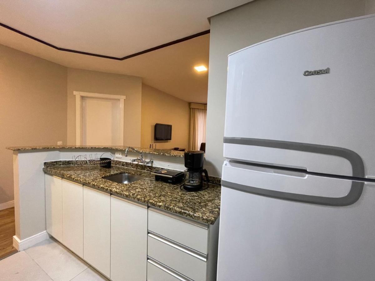 A 100m Da Rua Coberta Apartamento